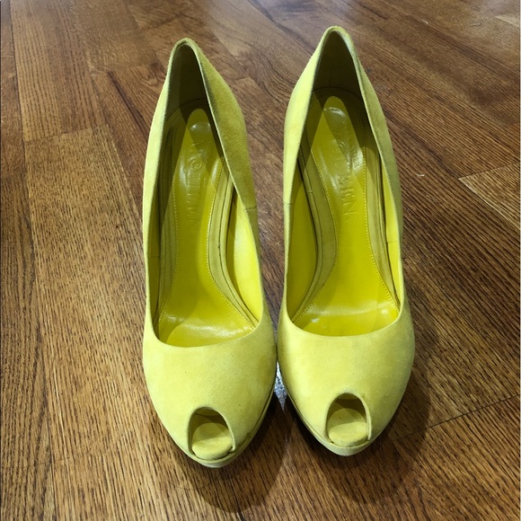 Alexander McQueen Peeptoe - Picture 2 of 7